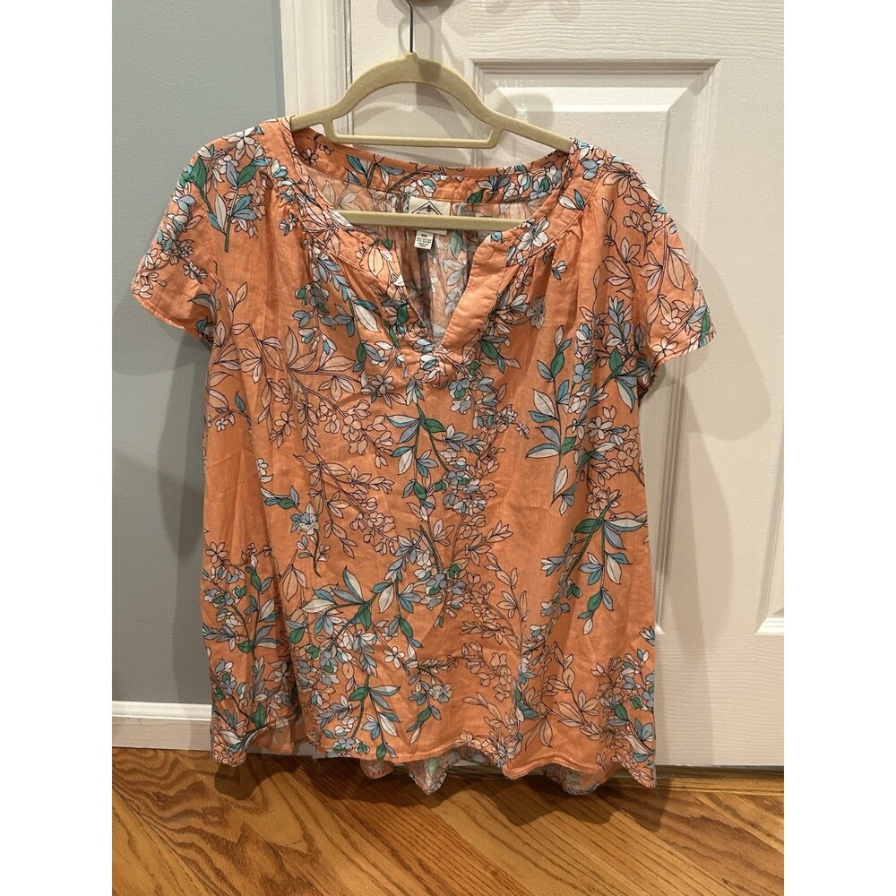 St. John Bay Peach Floral Color Top With V Neckline And Cap Sleeves Size XXL